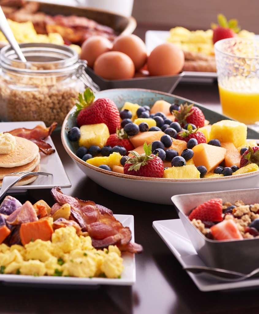 Hyatt House Indianapolis Фишърс Ресторант снимка
